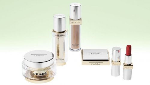 Prada fait son entrée en soin et maquillage avec des produits rechargeables